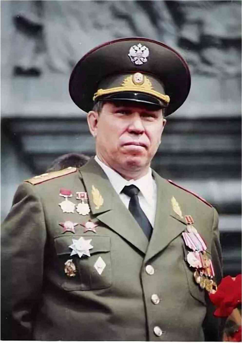 Иллюстрация к книге — Москва ельцинская. Хроники президентского правления [i_262.jpg]