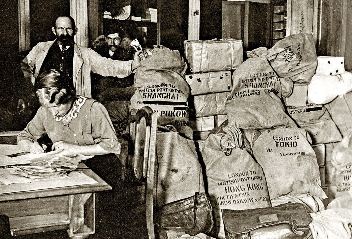 Иллюстрация к книге — Ленин в поезде [i_023.jpg]