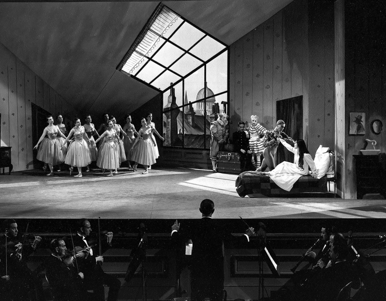 Иллюстрация к книге — Огни рампы. Мир «Огней рампы» [i_006.jpg]