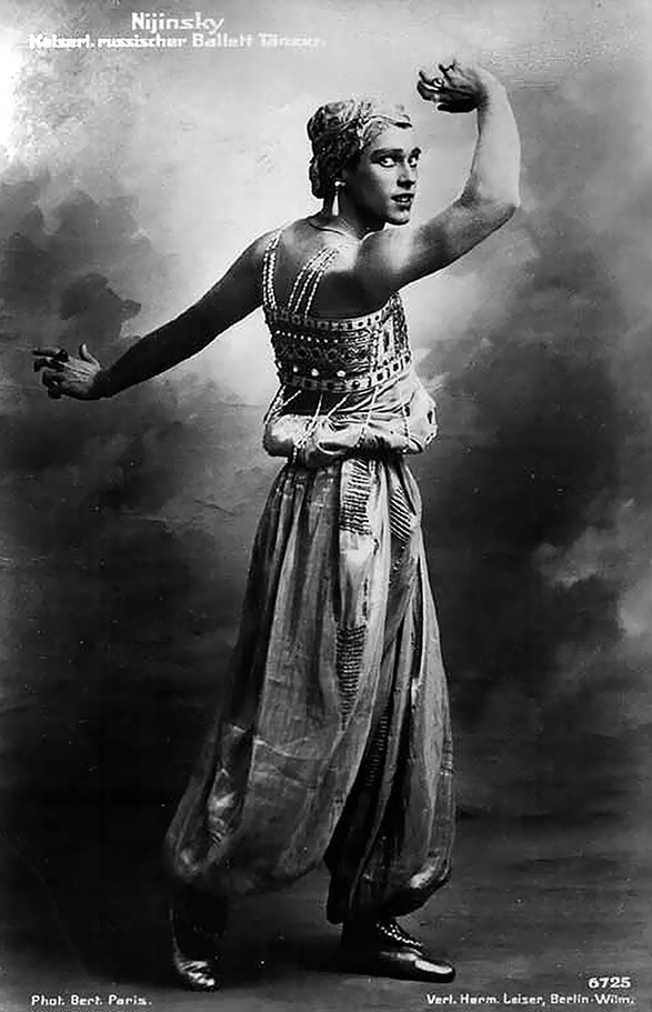 Иллюстрация к книге — Огни рампы. Мир «Огней рампы» [i_016.jpg]