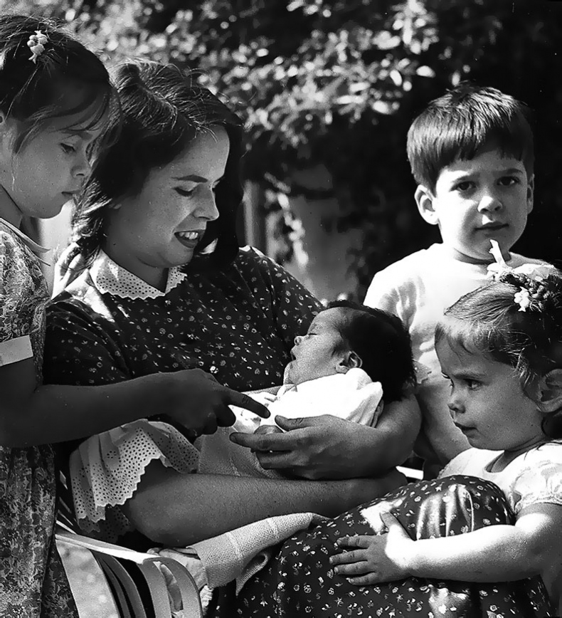 Иллюстрация к книге — Огни рампы. Мир «Огней рампы» [i_022.jpg]