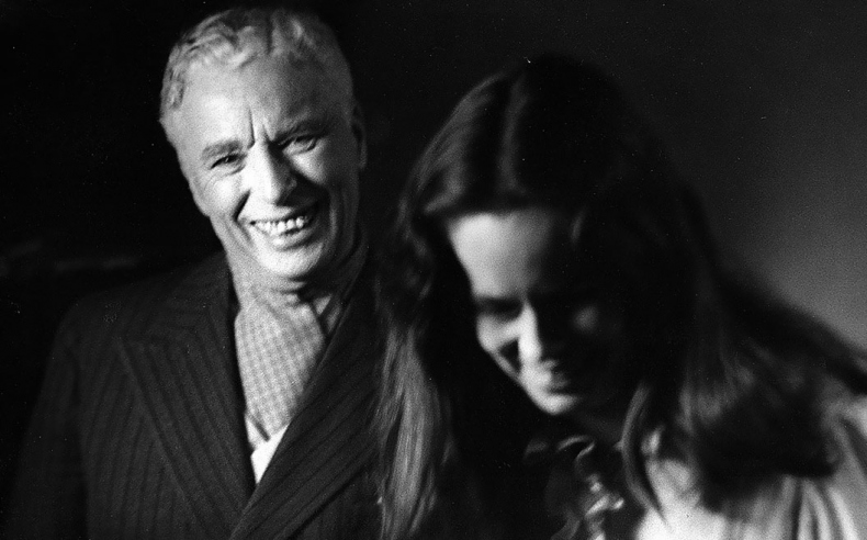 Иллюстрация к книге — Огни рампы. Мир «Огней рампы» [i_095.jpg]