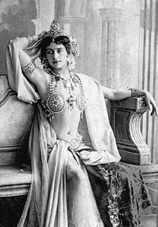 Иллюстрация к книге — В тени истории. 33 способа остаться в веках, не привлекая лишнего внимания [i_029.jpg]