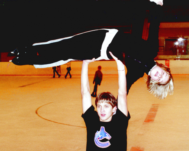 Иллюстрация к книге — Две стороны одной медали [i_005.jpg]