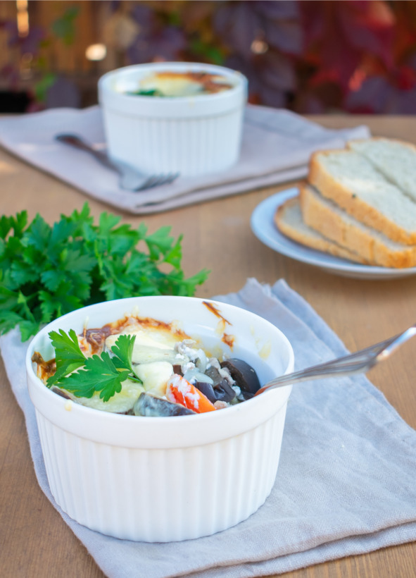 Иллюстрация к книге — Осень рисует на кухне уют [i_020.jpg]