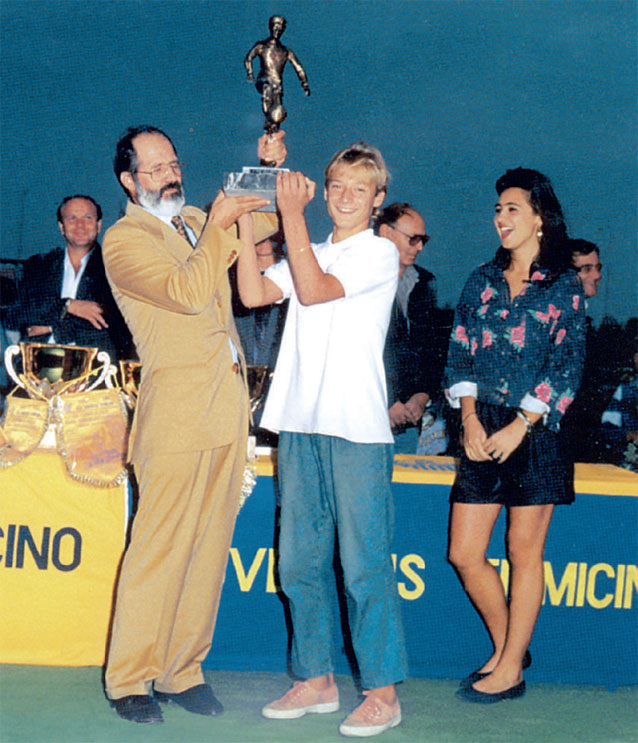 Иллюстрация к книге — Тотти. Император Рима [i_009.jpg]