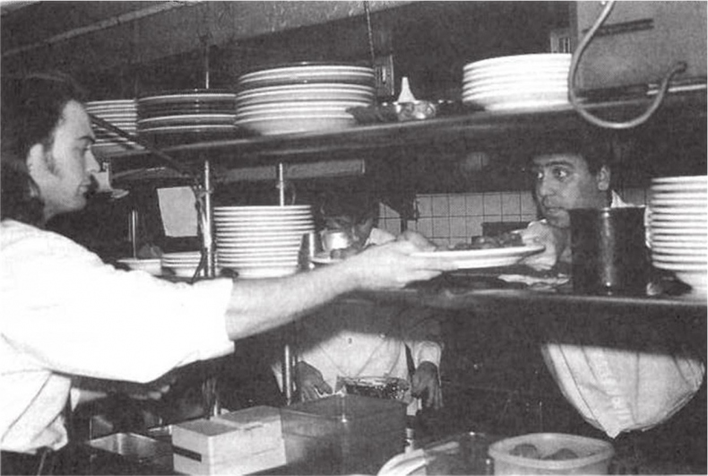 Иллюстрация к книге — Культуры городов [i_021.jpg]