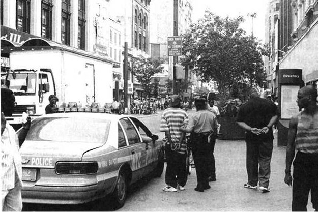 Иллюстрация к книге — Культуры городов [i_048.jpg]