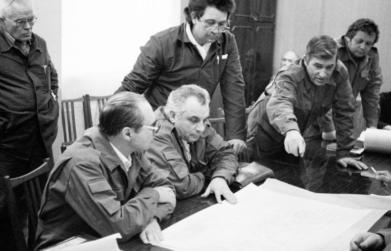 Иллюстрация к книге — Валерий Легасов: Высвечено Чернобылем [i_008.jpg]