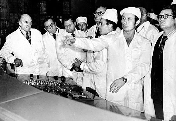 Иллюстрация к книге — Валерий Легасов: Высвечено Чернобылем [i_027.jpg]