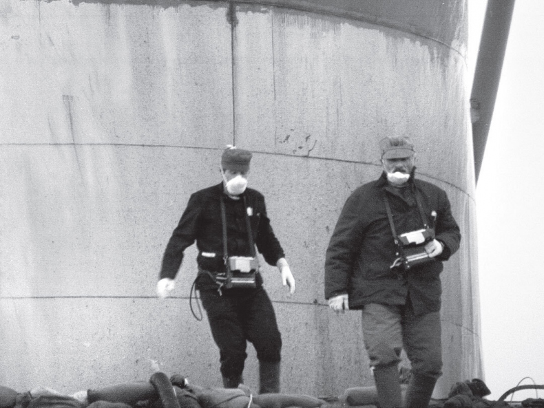 Иллюстрация к книге — Валерий Легасов: Высвечено Чернобылем [i_057.jpg]