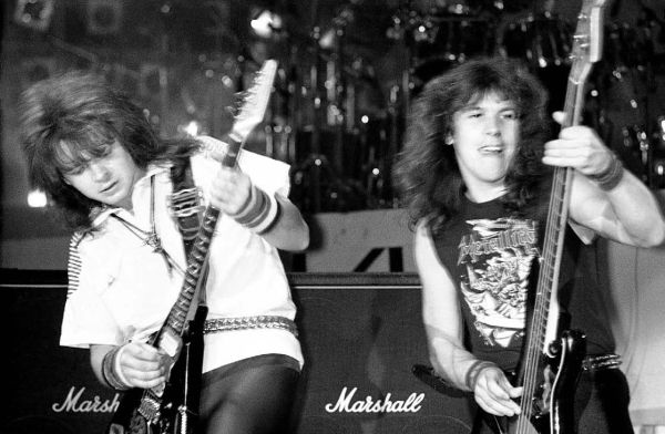 Иллюстрация к книге — Ария: Возрождение Легенды. Авторизованная биография группы [i_010.jpg]