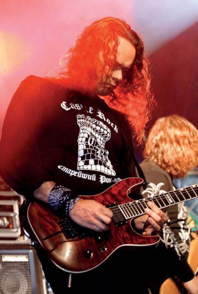 Иллюстрация к книге — Ария: Возрождение Легенды. Авторизованная биография группы [i_030.jpg]