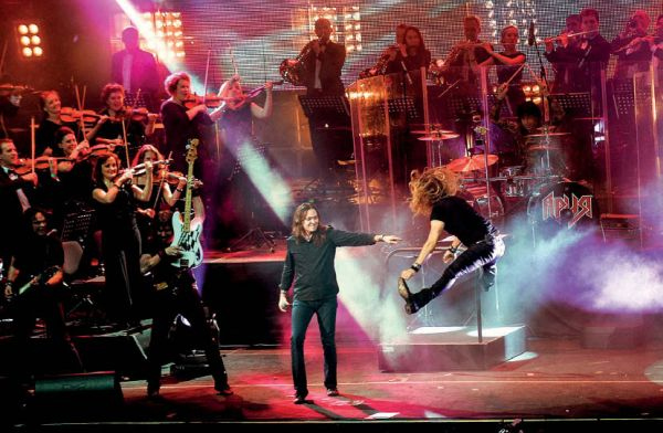 Иллюстрация к книге — Ария: Возрождение Легенды. Авторизованная биография группы [i_044.jpg]