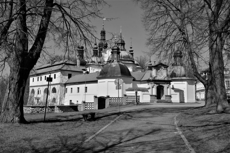 Иллюстрация к книге — Великолепная Прага. Город золотого волшебства [img_60.jpg]