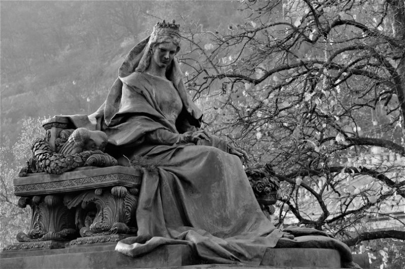 Иллюстрация к книге — Великолепная Прага. Город золотого волшебства [img_71.jpg]