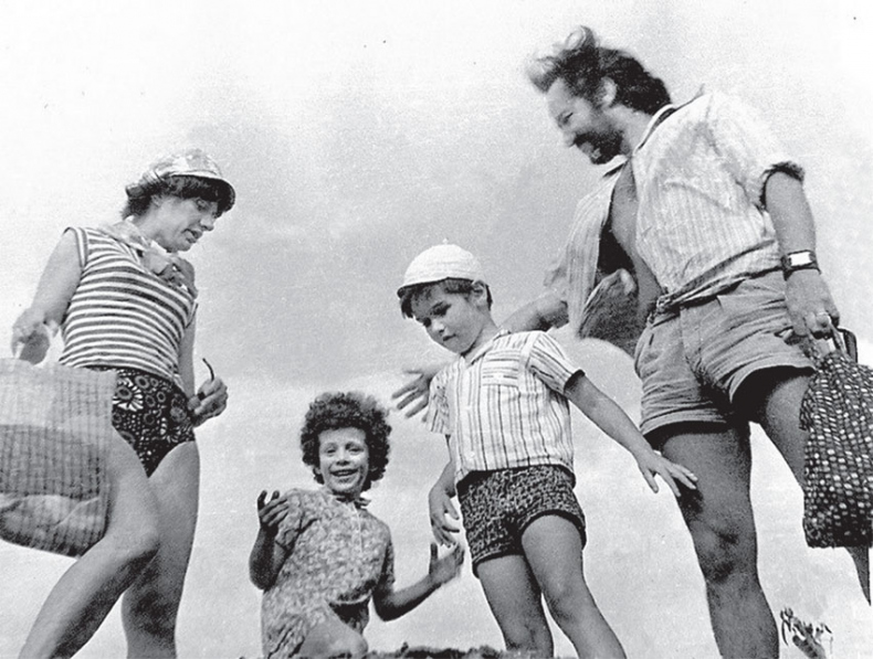 Иллюстрация к книге — Лытдыбр. Дневники, диалоги, проза [i_006.jpg]