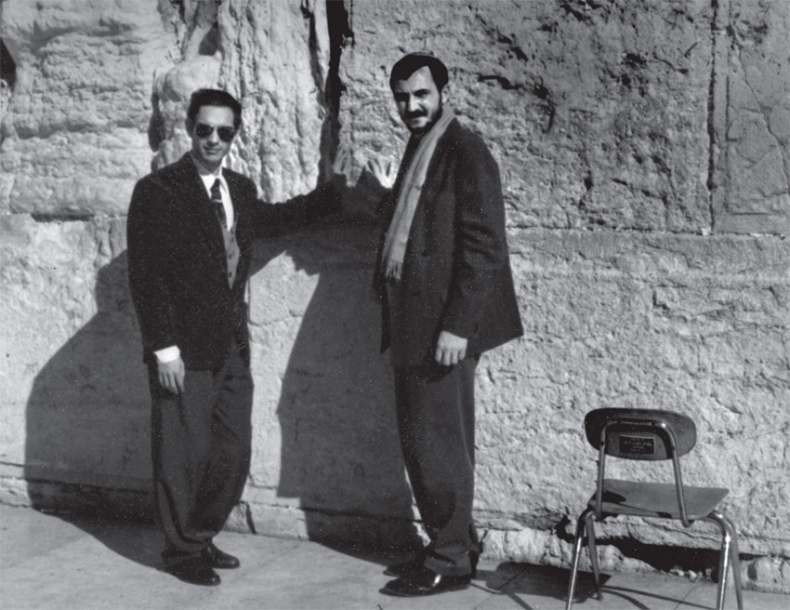 Иллюстрация к книге — Лытдыбр. Дневники, диалоги, проза [i_027.jpg]