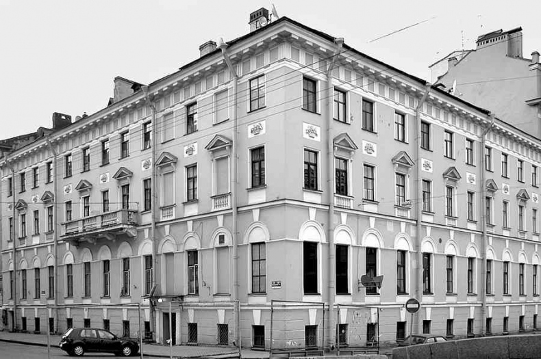 Иллюстрация к книге — История петербургских особняков. Дома и люди [i_101.jpg]