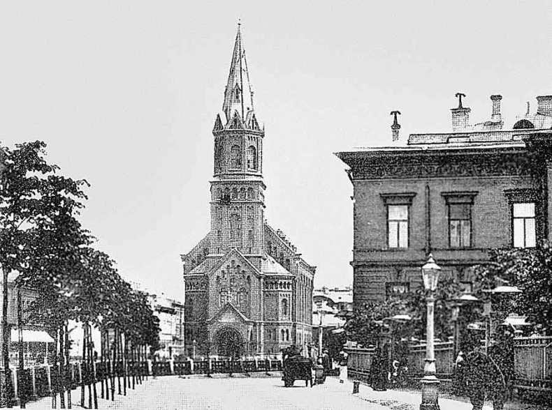 Иллюстрация к книге — История петербургских особняков. Дома и люди [i_146.jpg]