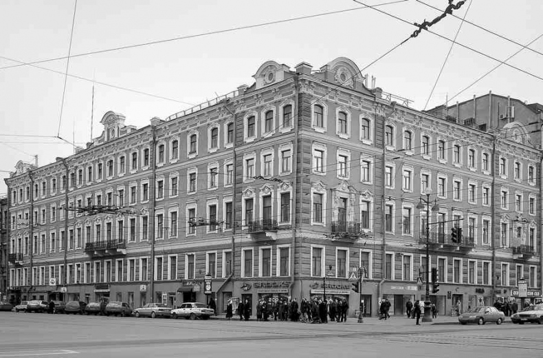 Иллюстрация к книге — История петербургских особняков. Дома и люди [i_215.jpg]