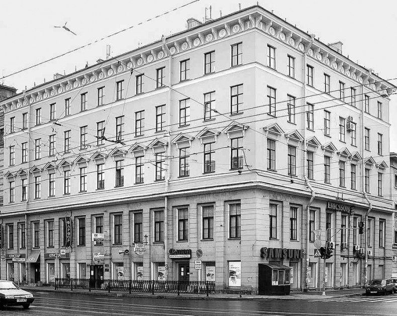 Иллюстрация к книге — История петербургских особняков. Дома и люди [i_245.jpg]