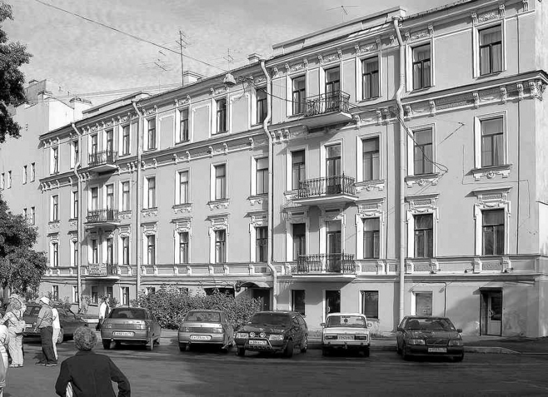 Иллюстрация к книге — История петербургских особняков. Дома и люди [i_254.jpg]