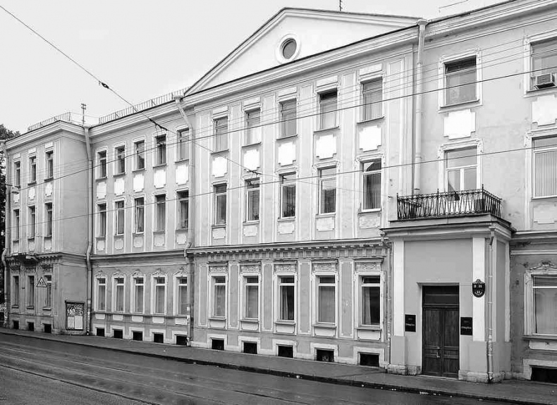 Иллюстрация к книге — История петербургских особняков. Дома и люди [i_266.jpg]