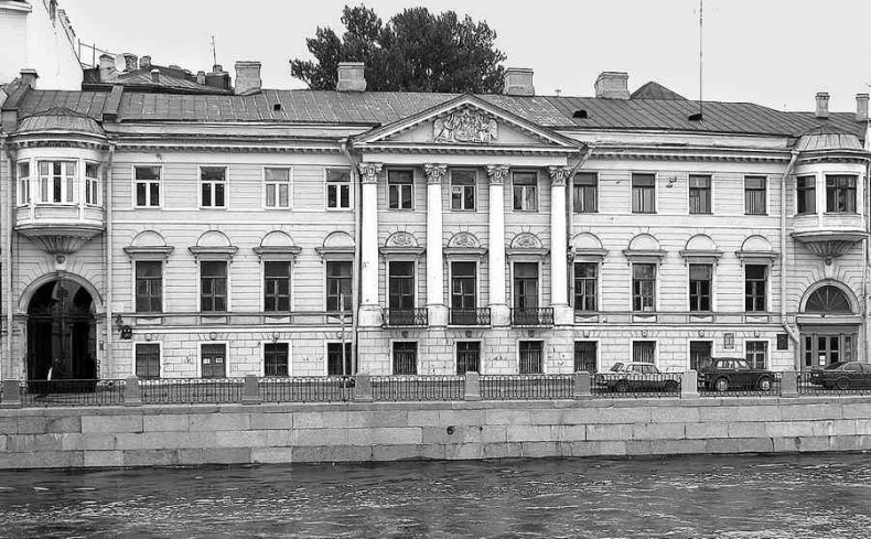 Иллюстрация к книге — История петербургских особняков. Дома и люди [i_315.jpg]