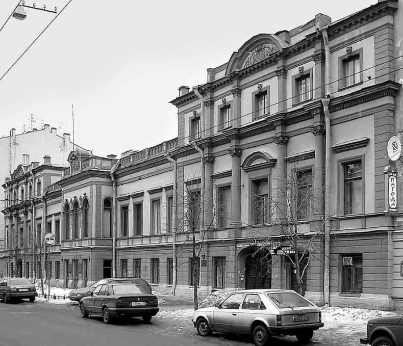 Иллюстрация к книге — История петербургских особняков. Дома и люди [i_354.jpg]