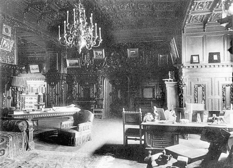 Иллюстрация к книге — История петербургских особняков. Дома и люди [i_359.jpg]