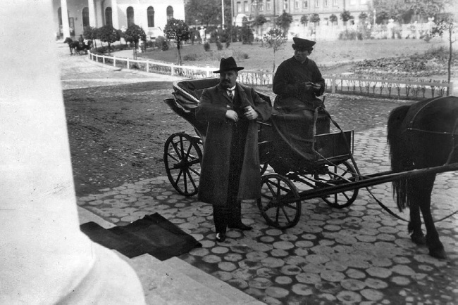 Иллюстрация к книге — Нам нужна великая Россия [i_020.jpg]