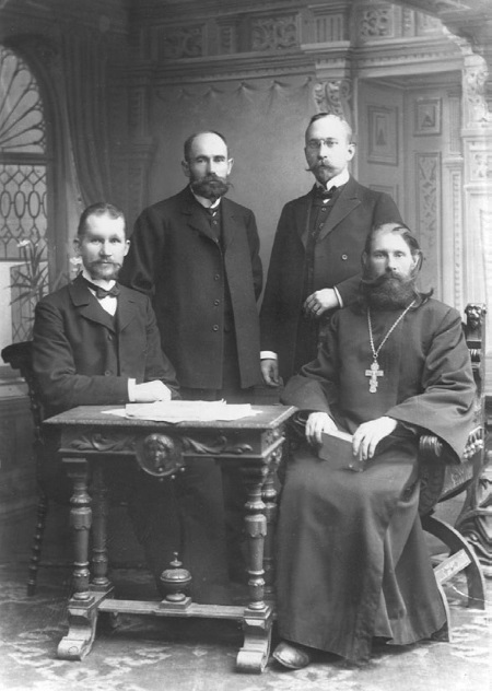 Иллюстрация к книге — Нам нужна великая Россия [i_025.jpg]