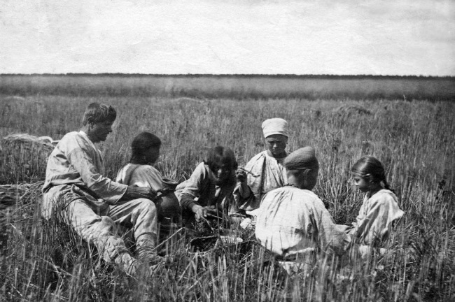 Иллюстрация к книге — Нам нужна великая Россия [i_069.jpg]