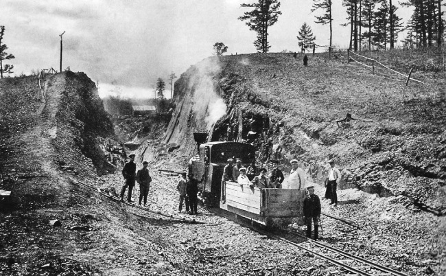 Иллюстрация к книге — Нам нужна великая Россия [i_089.jpg]