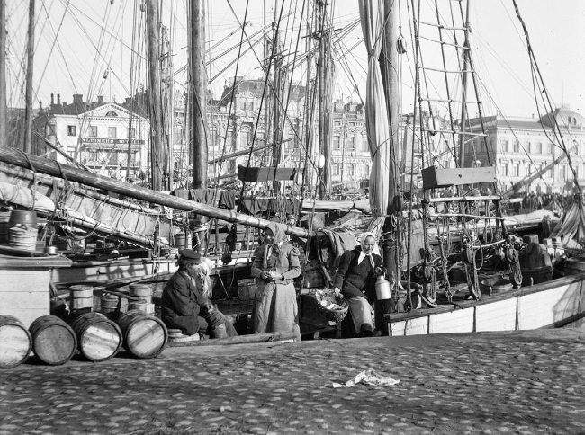 Иллюстрация к книге — Нам нужна великая Россия [i_122.jpg]