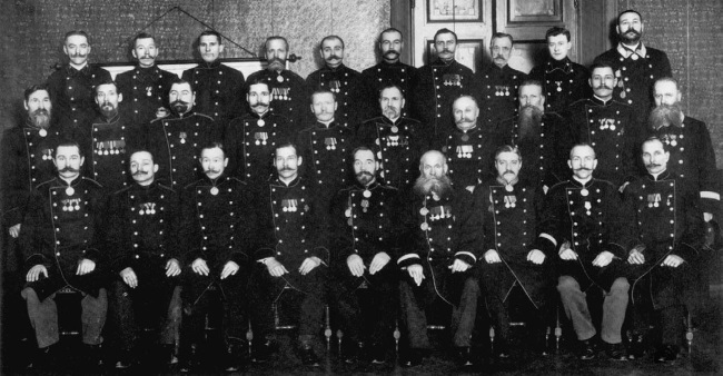 Иллюстрация к книге — Нам нужна великая Россия [i_156.jpg]