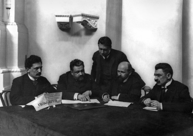 Иллюстрация к книге — Нам нужна великая Россия [i_194.jpg]