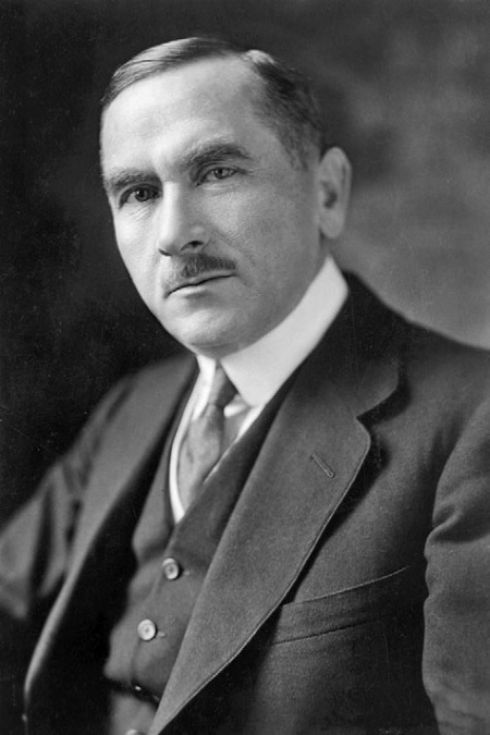 Иллюстрация к книге — Нам нужна великая Россия [i_196.jpg]