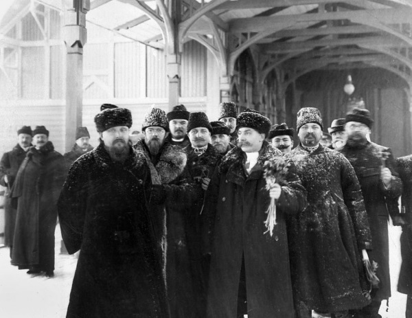 Иллюстрация к книге — Нам нужна великая Россия [i_198.jpg]