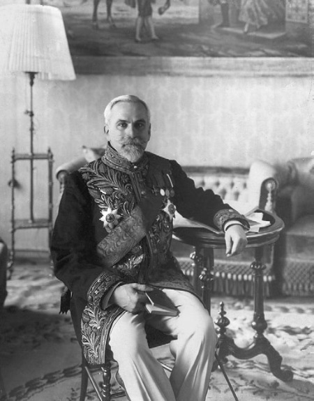 Иллюстрация к книге — Нам нужна великая Россия [i_231.jpg]