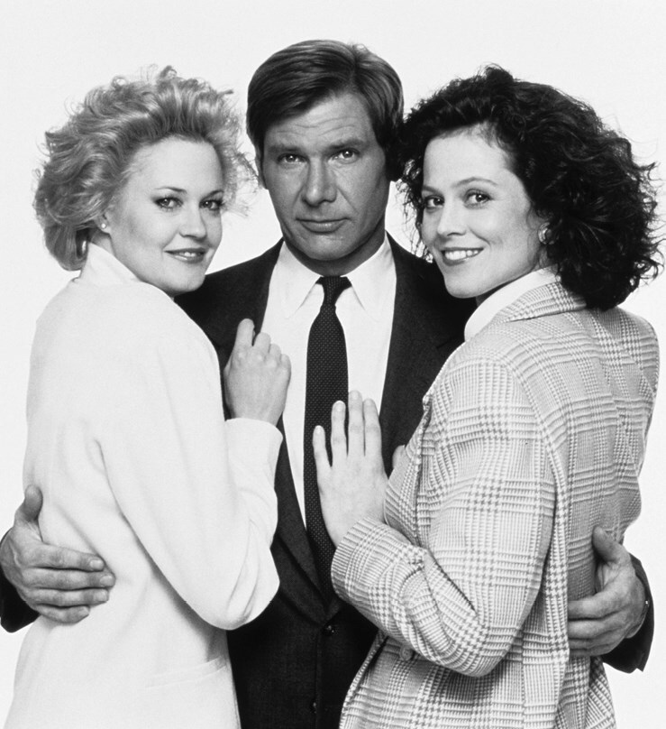 Иллюстрация к книге — Экспериментальная мода. Искусство перформанса, карнавал и гротескное тело [img_1.jpg]