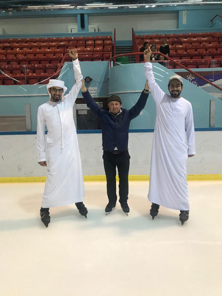 Иллюстрация к книге — О чём молчит лёд? О жизни и карьере великого тренера [i_012.jpg]