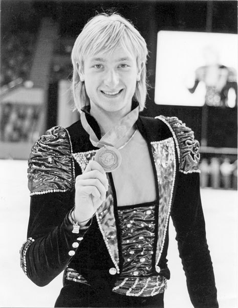 Иллюстрация к книге — О чём молчит лёд? О жизни и карьере великого тренера [i_016.jpg]