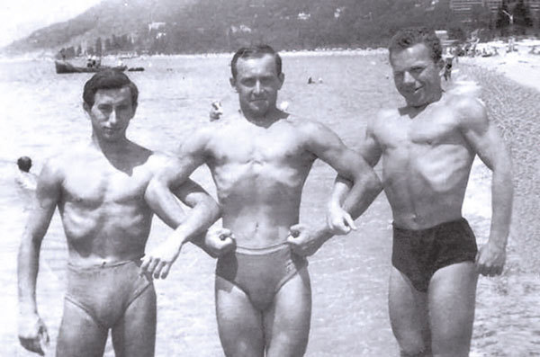 Иллюстрация к книге — О чём молчит лёд? О жизни и карьере великого тренера [i_028.jpg]