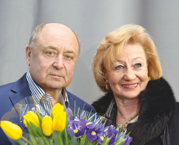 Иллюстрация к книге — О чём молчит лёд? О жизни и карьере великого тренера [i_062.jpg]