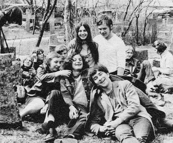 Иллюстрация к книге — Запрещенный Союз. Хиппи, мистики, диссиденты [i_003.jpg]