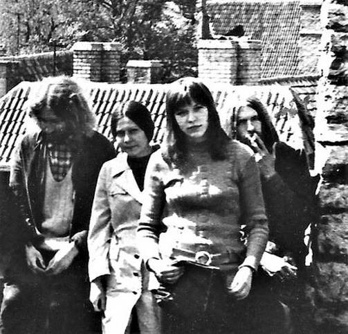 Иллюстрация к книге — Запрещенный Союз. Хиппи, мистики, диссиденты [i_010.jpg]