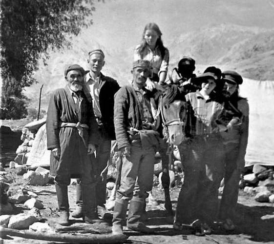 Иллюстрация к книге — Запрещенный Союз. Хиппи, мистики, диссиденты [i_028.jpg]