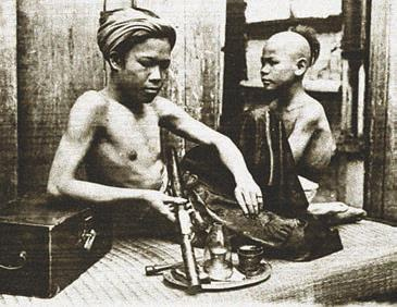 Иллюстрация к книге — Мистерии Мухомора [i_003.jpg]